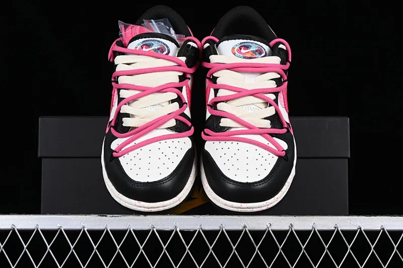 All Categories Nk SB Dunk Series Nk SB Dunk Low Low-top sneakers J version Nk Dunk Low "Multi Color" Vibrant three hooks Customized version of deconstructed strap casual sneakers FD4623-131